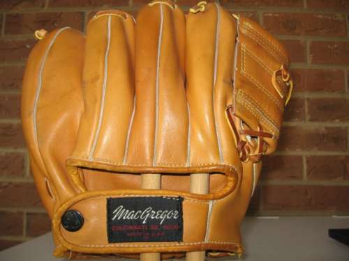 Bob Thomson MacGregor G108 Back